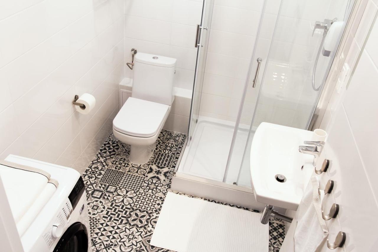 דירות ורשה Wilcza Apartament מראה חיצוני תמונה
